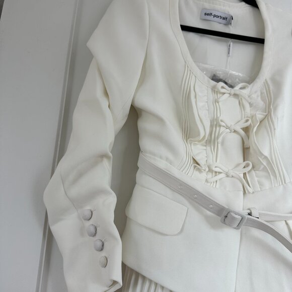 NWT Self-Portrait Ivory Crepe Mini Dress Belted Bow Details Pleated Skirt Sz 4 - Picture 7 of 8